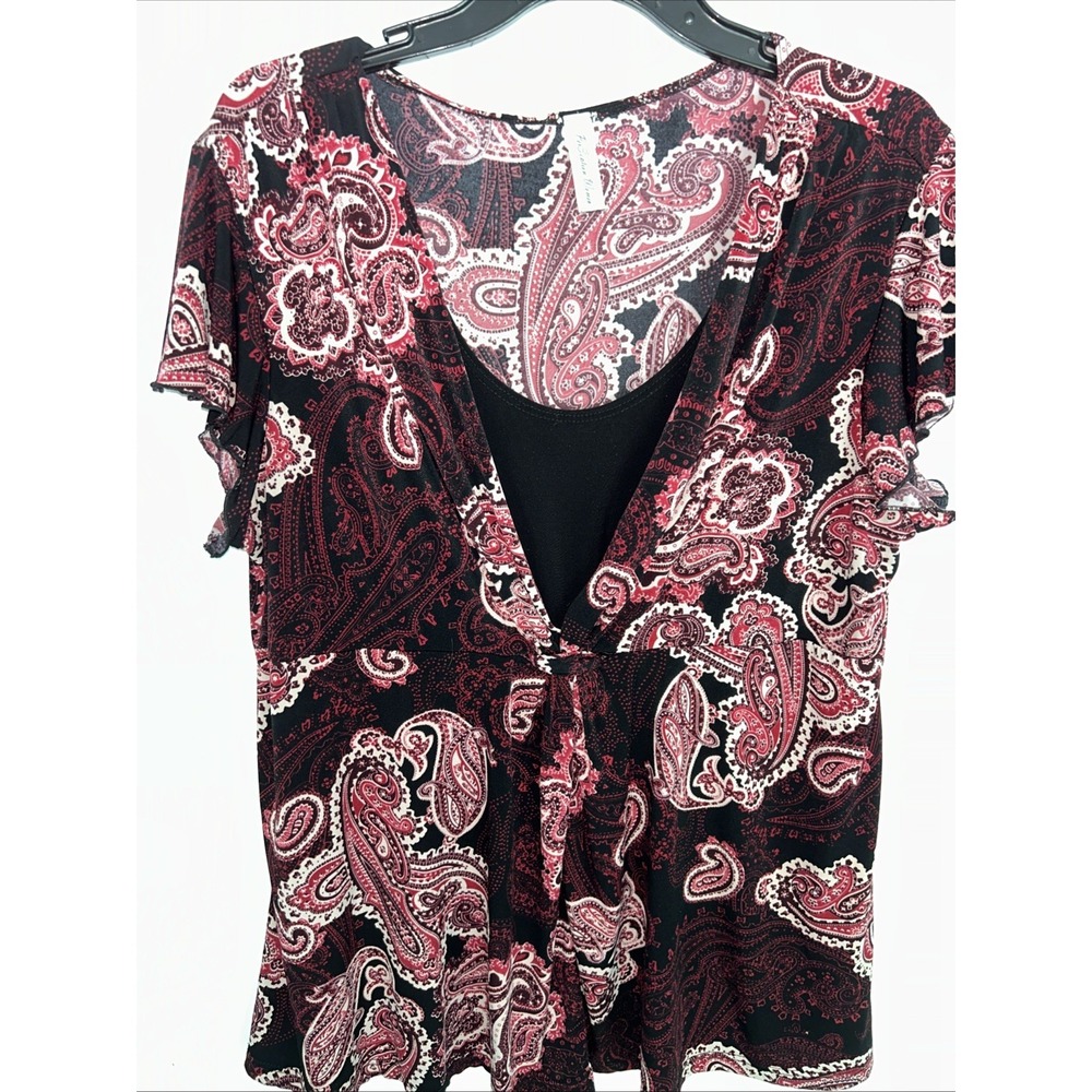 Per Seption Women 3X Plus Short Sleeve V-Neck Scoop Tie Front Black Red‎ Paisley